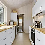 4 Bedroom In Dom wakacyjny *