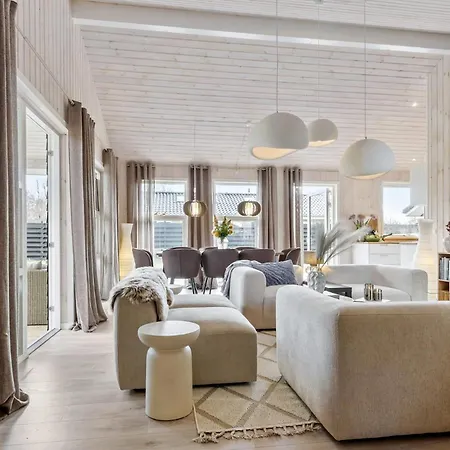4 Bedroom In Tatil Evi Højby