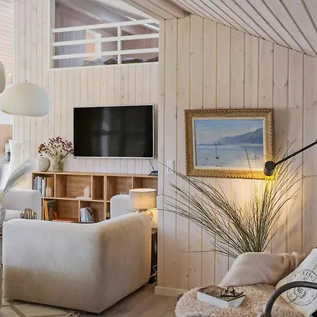 Holiday home 4 Bedroom In