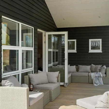 4 Bedroom In Hojby