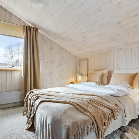 Holiday home 4 Bedroom In