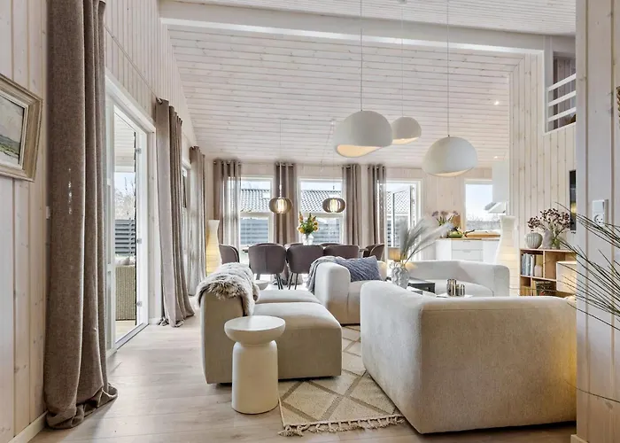 4 Bedroom In Casa de Férias Højby