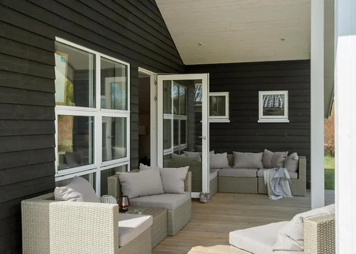 4 Bedroom In Højby