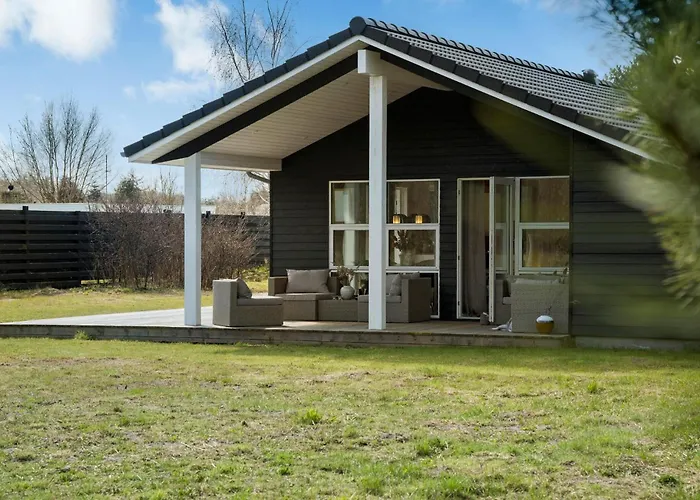4 Bedroom In Højby